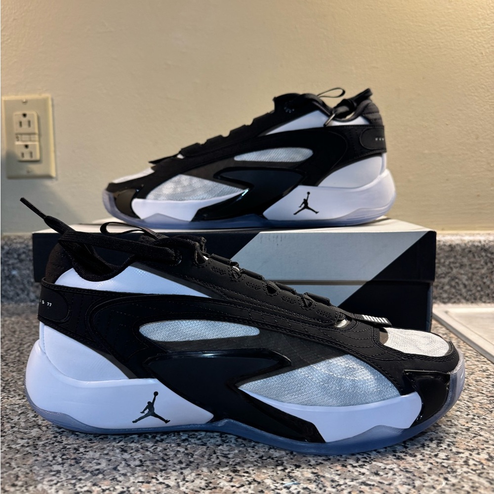 Nike Jordan Luka 2 TB Basketball Sneakers Black/White FN7400-100 Mens Sizes